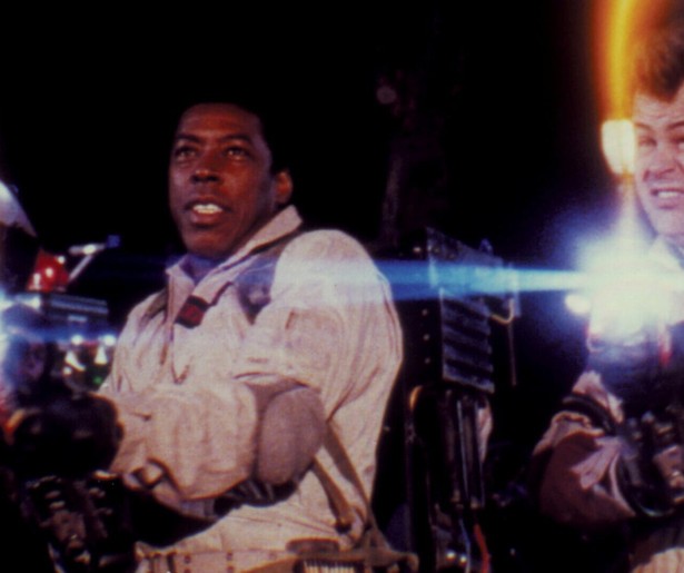 Bill Murray en zijn vrienden jagen op spoken in Ghostbusters