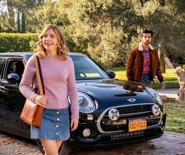 Het derde seizoen van Ghosts komt naar Comedy Central: dit moet je weten!