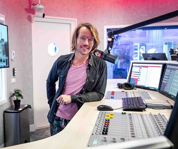 Iedereen trapt weer in jaarlijkse grap Giel Beelen