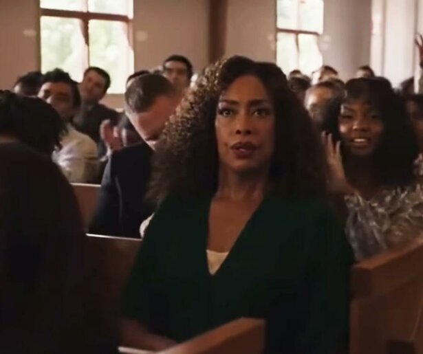 Rob Lowe en Gina Torres moeten het hoofd koel houden in 9-1-1: Lone Star