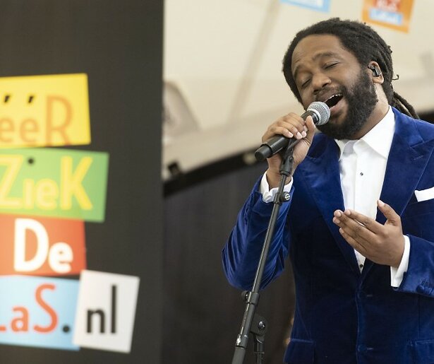 Omroep Zwart debuteert met muziekprogramma Podium Zwart