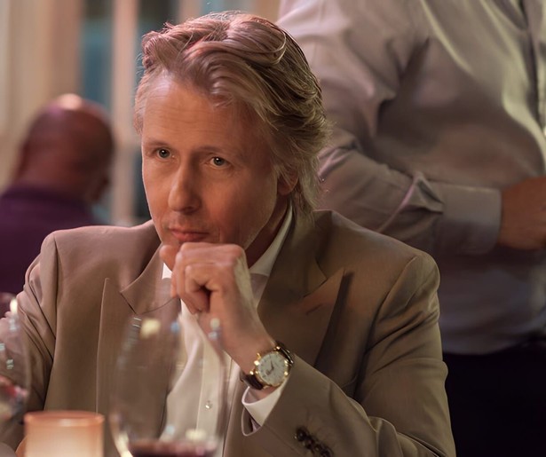 Romantische spanning tussen Daan Schuurmans en Lies Visschedijk in Gooische Vrouwen