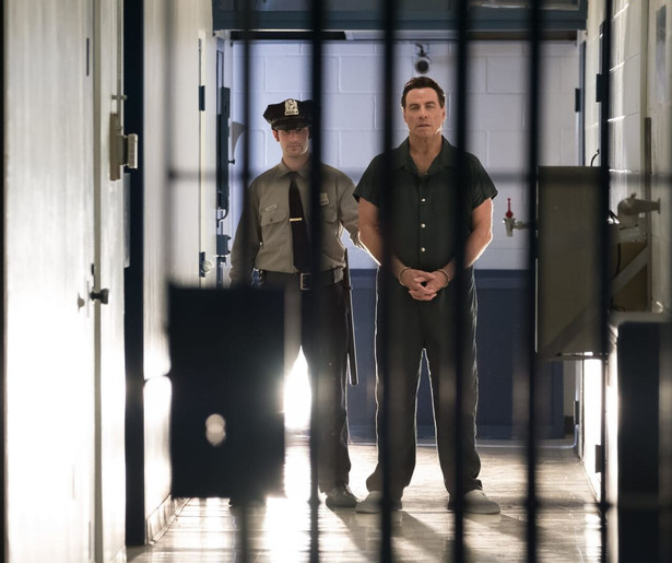 John Travolta gaat niemand uit de weg in maffiafilm Gotti