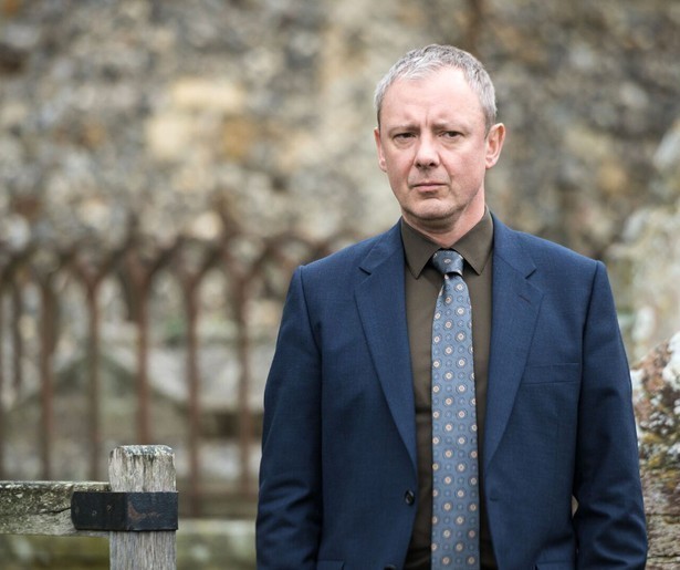 John Simm zoekt naar de verdwenen bruidegom in Grace