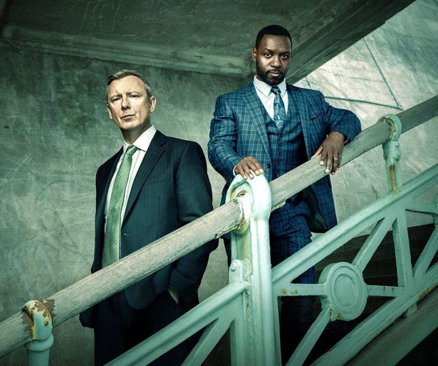 Het leven van John Simm ziet er compleet anders uit in de seizoensstart van Grace