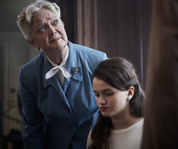 De vrouwen nemen de leiding over in speciale aflevering Grantchester