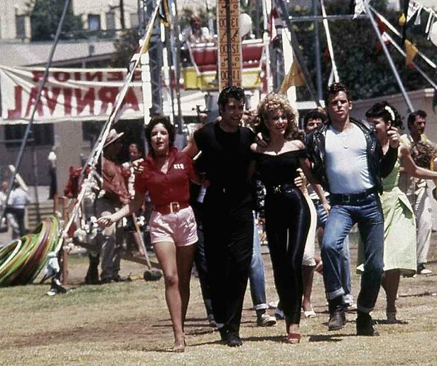 Net5 zendt musicalfilm Grease uit als eerbetoon aan Olivia Newton-John