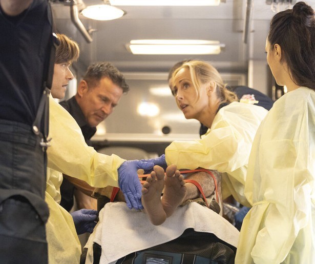 De artsen van Grey's Anatomy moeten de storm zien te trotseren