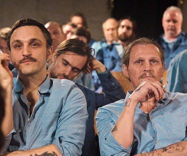 Franz Rogowski en Georg Friedrich ontwikkelen een bijzondere vriendschap in Grosse Freiheit