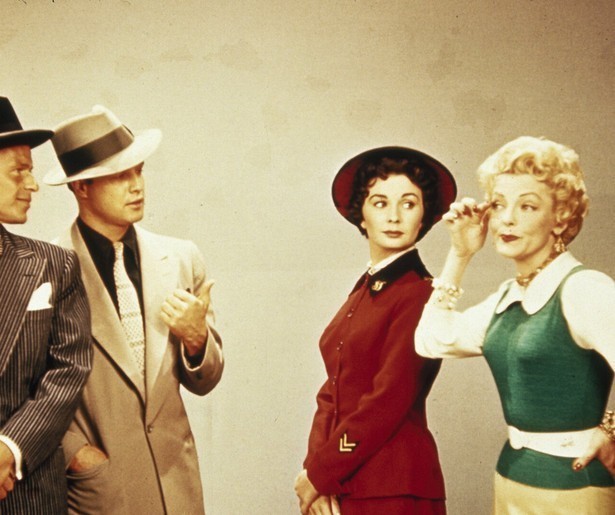 Een zingende Marlon Brando en Frank Sinatra in Guys and Dolls