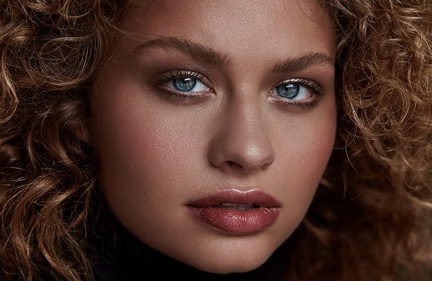 Videosnack: Lena speelt hoogtevrees parten in Top Model