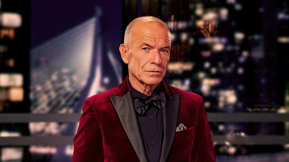 Raymond Thiry is de gastheer van de show.