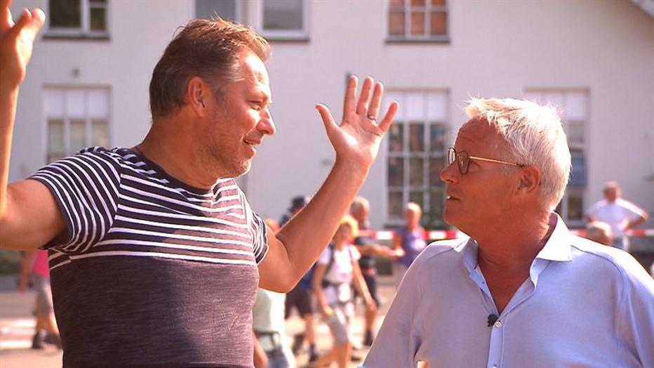 Elst kleurt blauw in Het gevoel van de Vierdaagse