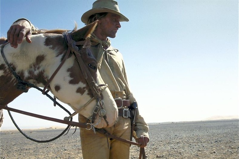 Viggo Mortensen draaft door Viggo Mortensen draaft door