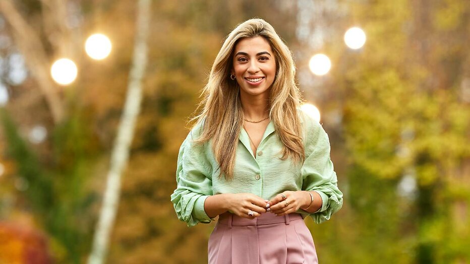 Presentatrice Hila Noorzai.