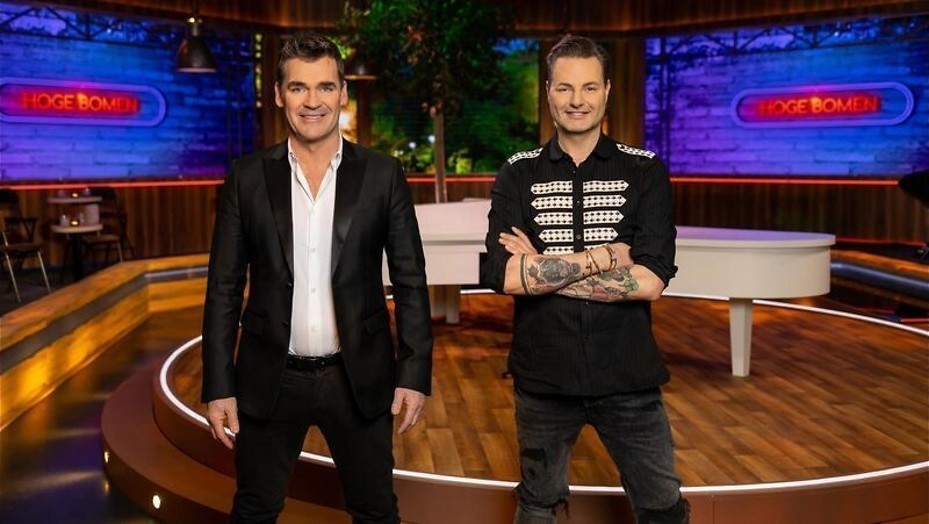 Jeroen van der Boom zingt voor Fred van Leer Jeroen van der Boom zingt voor Fred van Leer