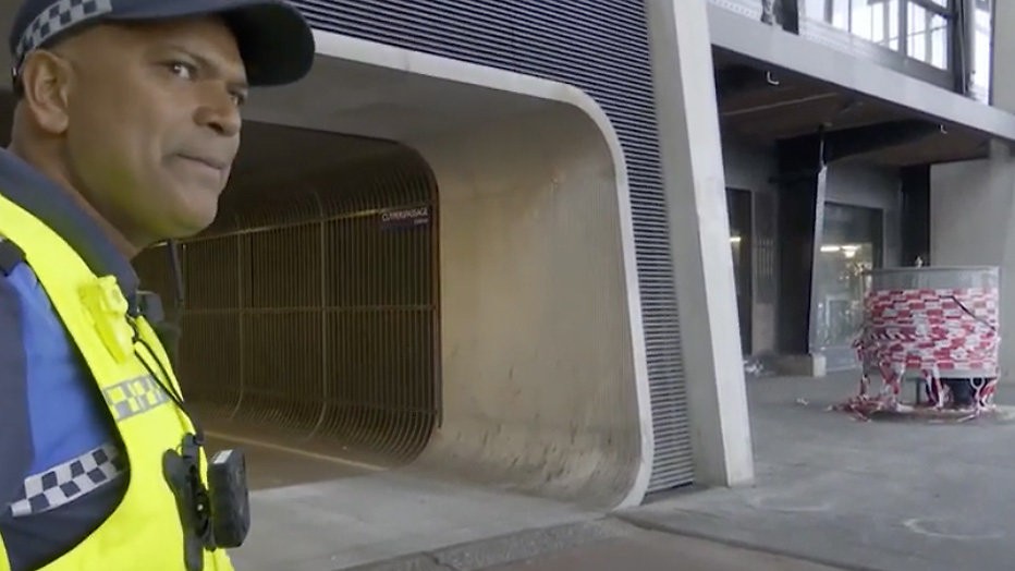 Videosnack: Handhavers getuige van onsmakelijke overtreding