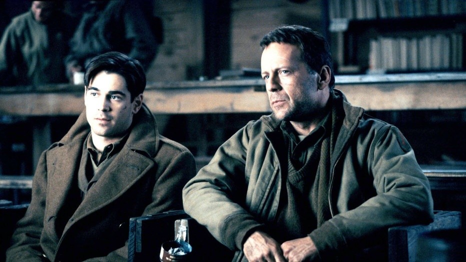 Colin Farrell en Bruce Willis in Hart's War