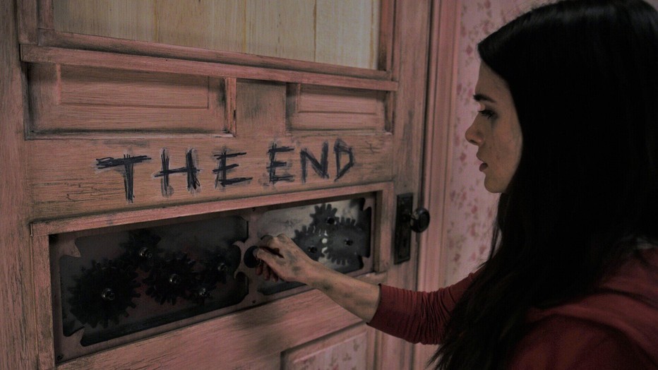 Katie Stevens in Haunt