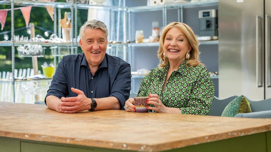 Robèrt van Beckhoven en Janny van der Heijden voor Heel Holland Bakt