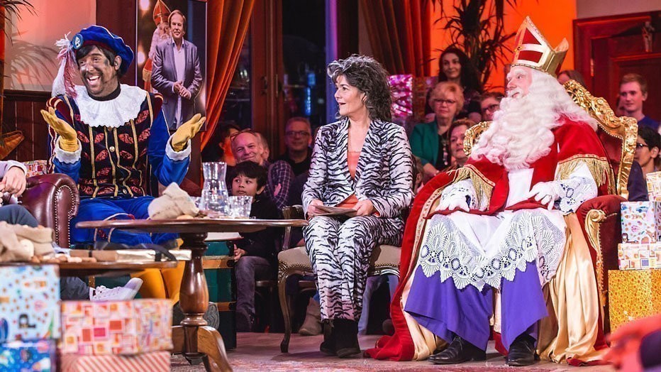 Hoor wie klopt daar Hoor wie klopt daar
