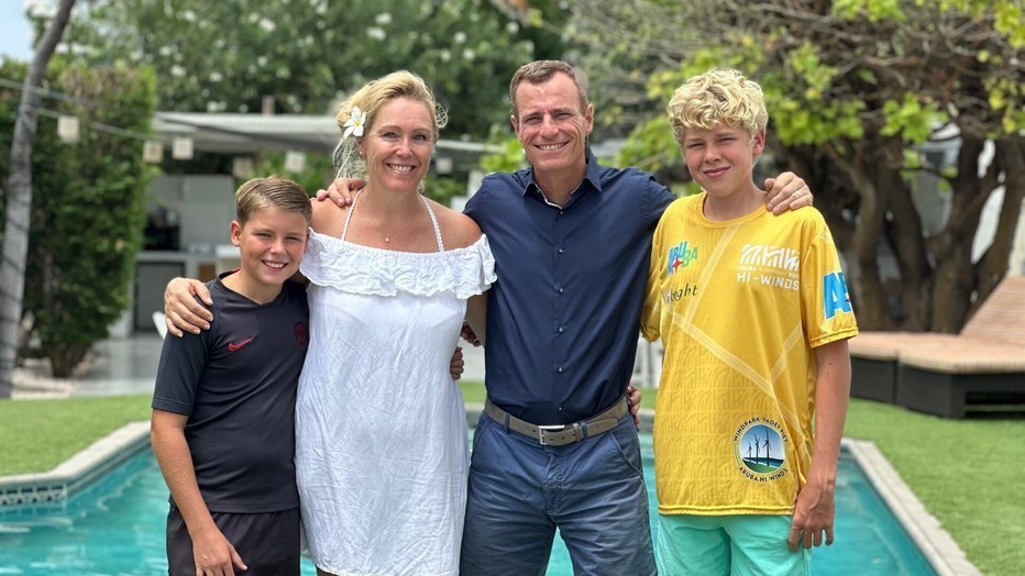 Dirk en Mariël en kinderen uit Het Roer Om