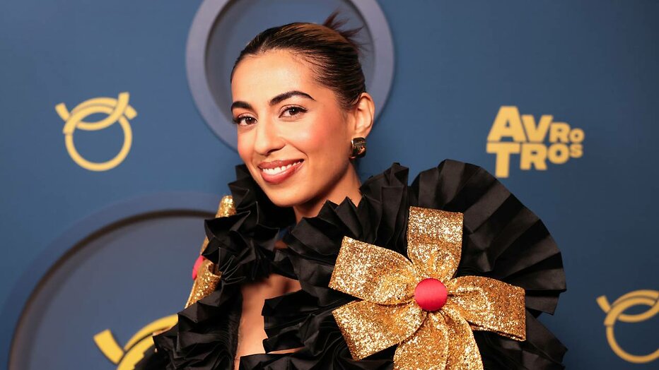 Hila Noorzai op de rode loper van het Gouden Televizier Ring Gala 2024. 