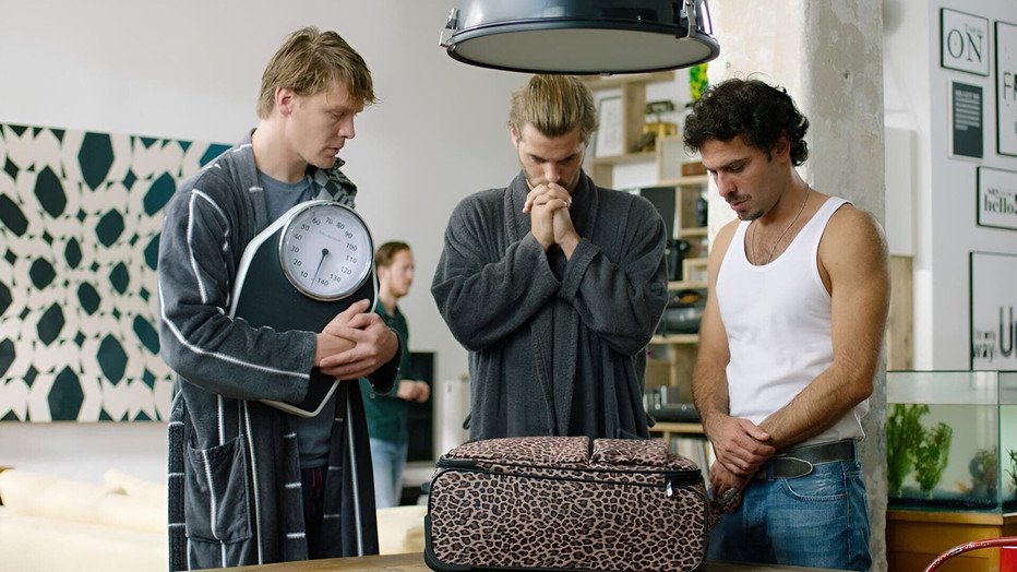 Gijs Naber, Manuel Broekman en Tibor Lukács in Homies