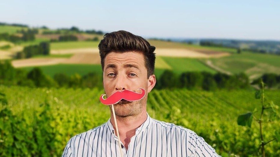 Hugo Kennis voor Hugo Maakt Kennis: Frankrijk Hugo Kennis voor Hugo Maakt Kennis: Frankrijk