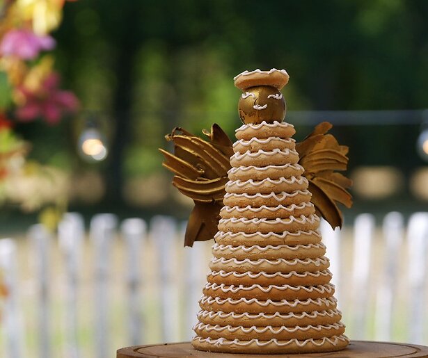 De TV van gisteren: Kijkers hadden nog ruimte voor Heel Holland Bakt als toetje