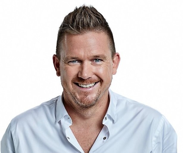 Johnny de Mol krijgt dagelijkse talkshow bij SBS6