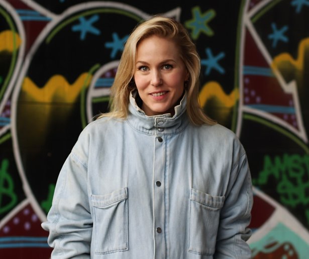 Hadewych Minis speelt hoofdrol in dramaserie The Spectacular