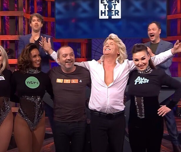 Hans Klok laat de NTR als feniks uit de as herrijzen in Even Tot Hier: 'Goochelen met de NPO'