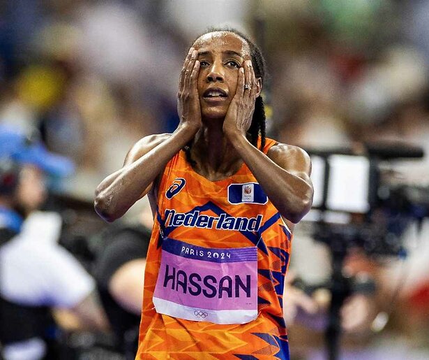 Sifan Hassan wint eerst brons, daarna zilver en daarna toch brons op de 5.000 meter
