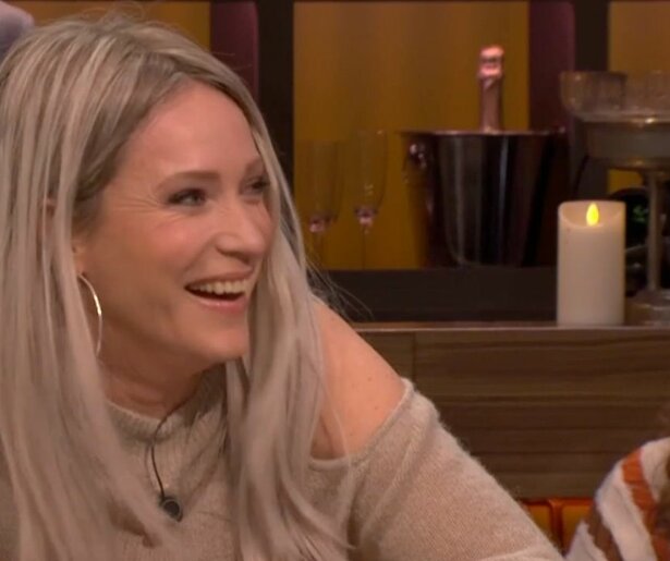 De Oranjezondag: Hélène Hendriks zorgt voor slappe lach met deze opmerking over Bolle Jos