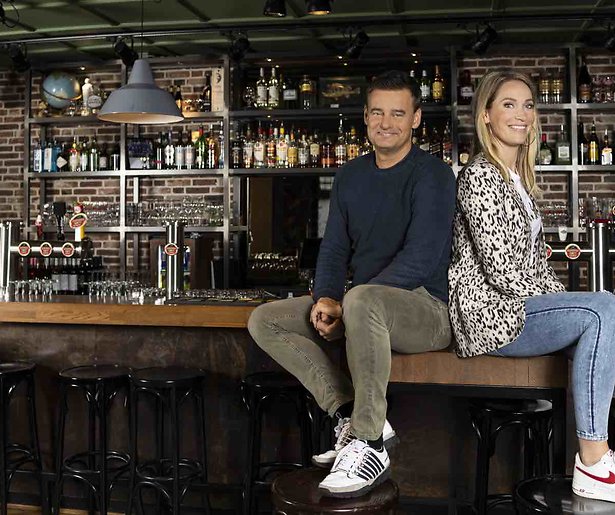 De TV van gisteren: Kijkers vergeten Café Hendriks & Genee