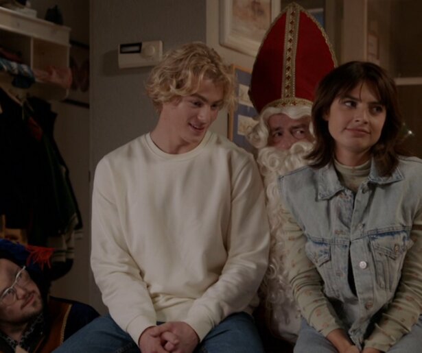 Komende week in GTST: Schamele Sintvieringen en de koelbloedige kogelbrief 