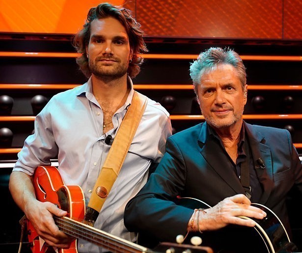 Vader en zoon Vrienten nieuwe huisband DWDD