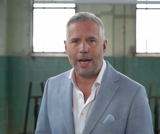 Er worden weerfoto's gemaakt voor Amara Onwuka in Het Perfecte Plaatje