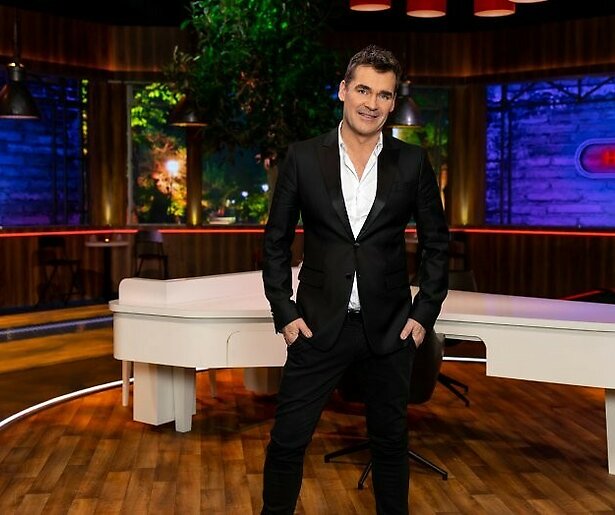 Video: Jeroen van der Boom waarschuwt voor fake-accounts