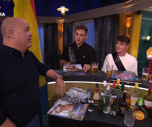 De TV van gisteren: Hotel Hollandia trekt nipt meer dan 500.000 kijkers