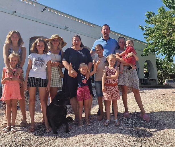 Er komt een boek over Een Huis Vol-familie Jelies