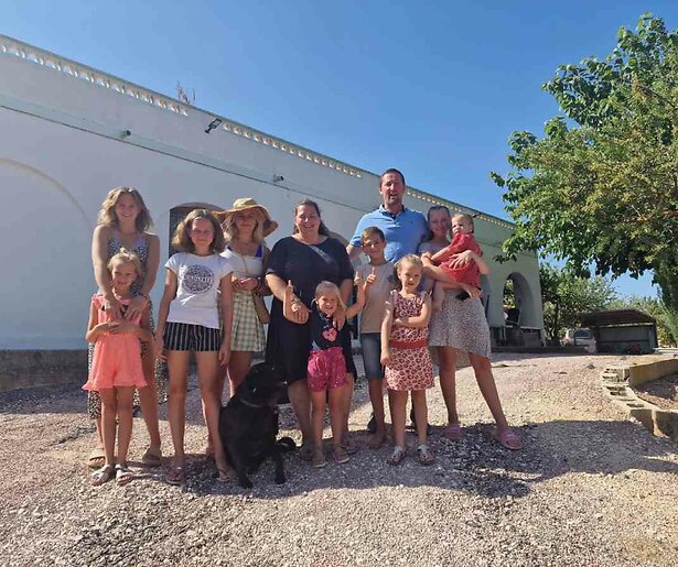 De familie Jelies uit Een Huis Vol is weer compleet 