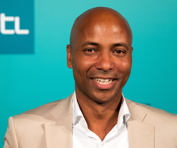 Humberto Tan maakt economische interviewshow Humberto Onderneemt