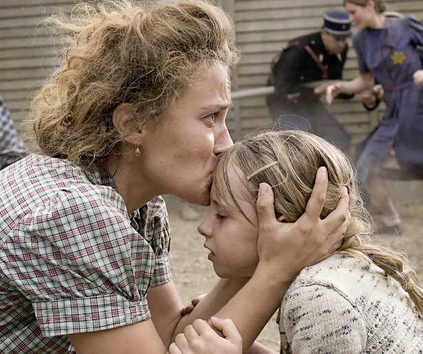 Een journalist stuit op een aangrijpend verhaal in Haar naam was Sarah