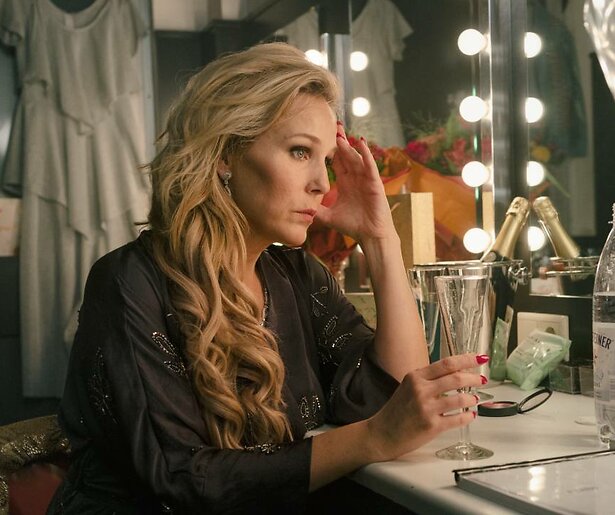 De tragikomische mozaïekfilm De Idylle met Hadewych Minis beleeft zijn debuut op NPO 3