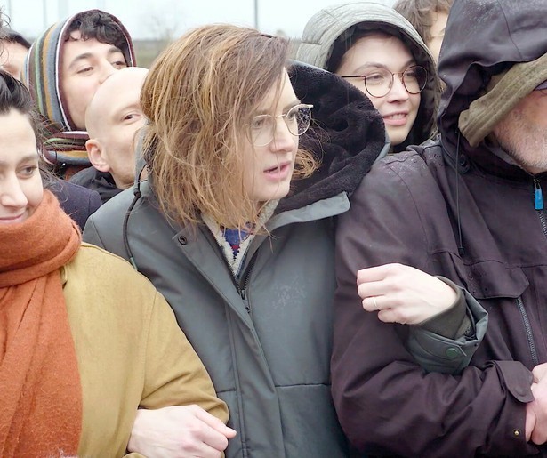 Yora Rienstra gaat op pad met Extinction Rebellion in nieuwe serie Half Holland in Crisis