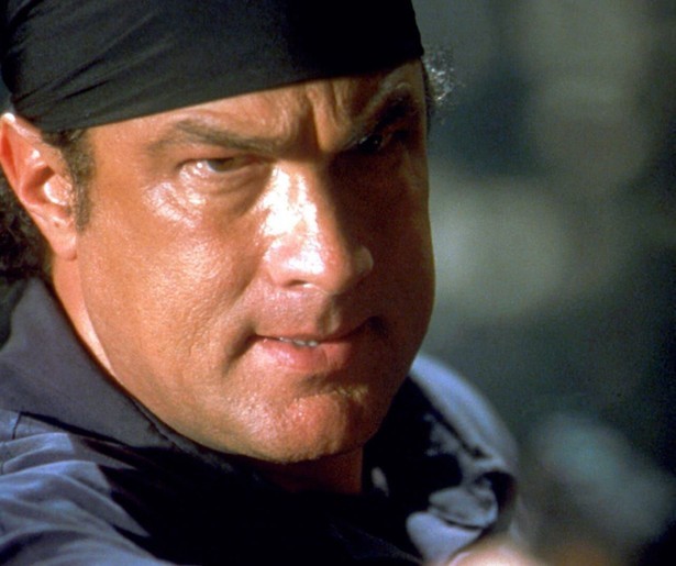 Niemand houdt rekening met Steven Seagal in Half Past Dead op RTL7