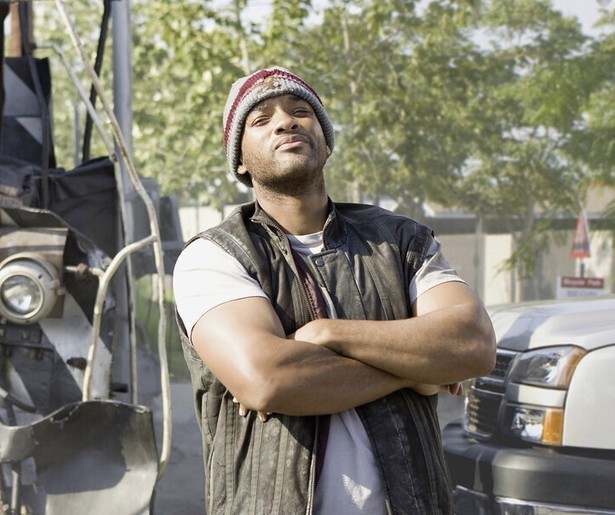 Superheld Will Smith is niet populair in Hanock