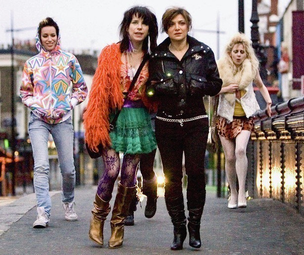 Sally Hawkings is altijd opgewekt in vrolijke film Happy-Go-Lucky